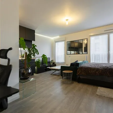Studio Lumineux Proche De Paris Διαμέρισμα *